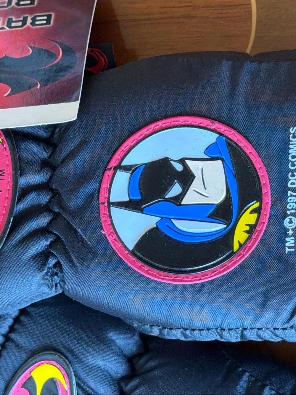 1997 DC Comics Vintage Deadstock NWT Batman DC Winter Gloves Black Nostalgia